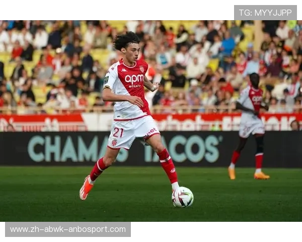 法甲历史上经典胜利比赛回顾与战术点评